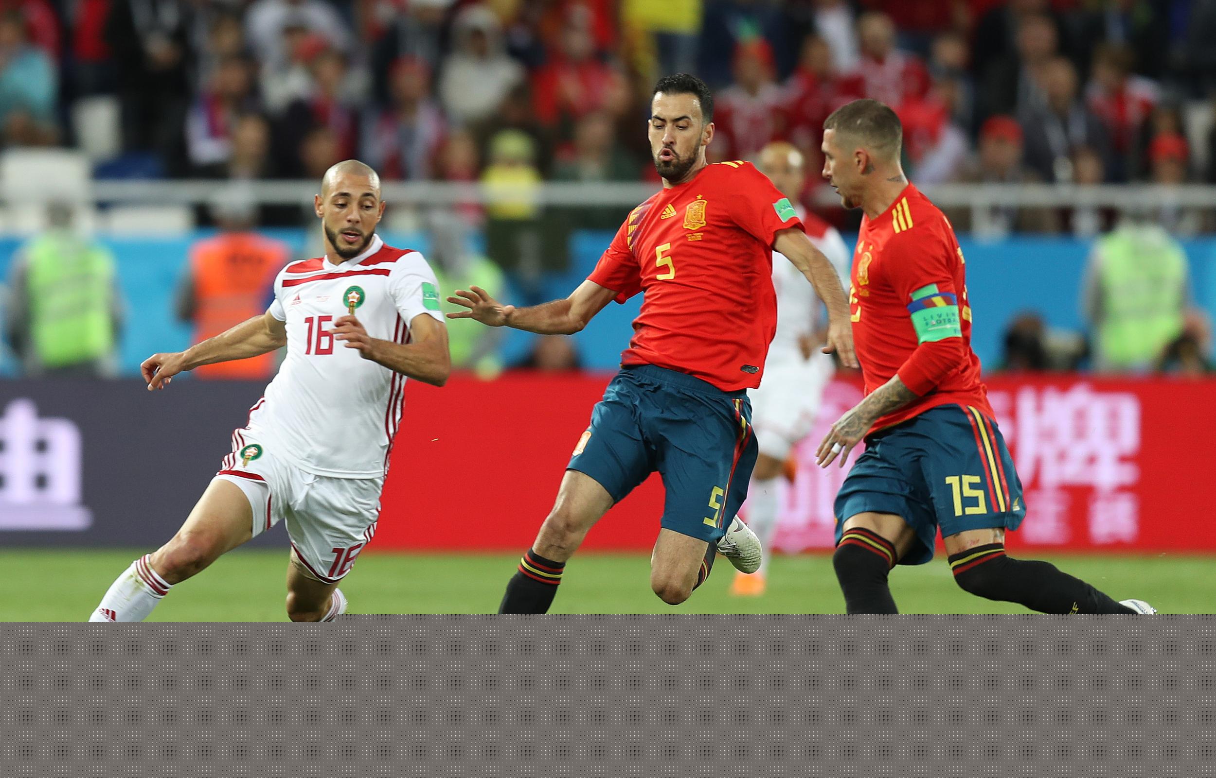 摆臂幅度大 摆臂幅度大