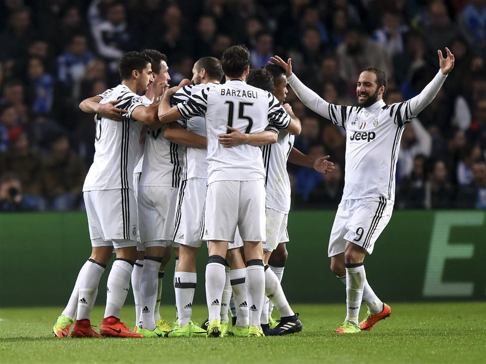 两场球折射 两场球折射